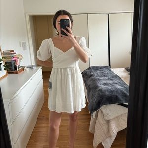 NWT Lulu’s White Puff Sleeve Mini Dress - Sm